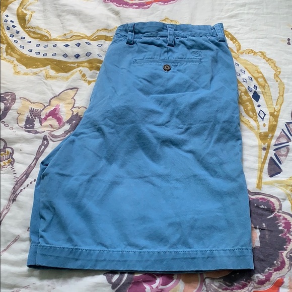 Men’s Izod Pacific Blue Chino Shorts - Picture 3 of 6
